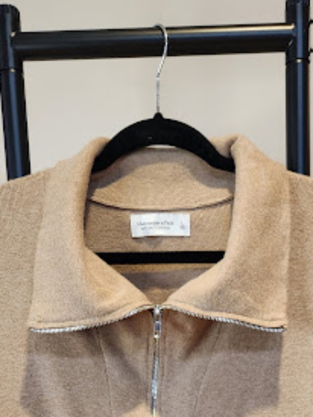Abercrombie & Fitch Luxeloft half-zip tan sweatshirt, women’s L, like New